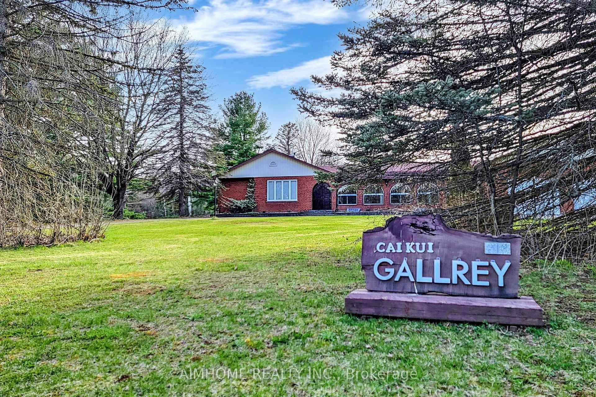 Pristine amp ; Private 10 Acre Oasis.