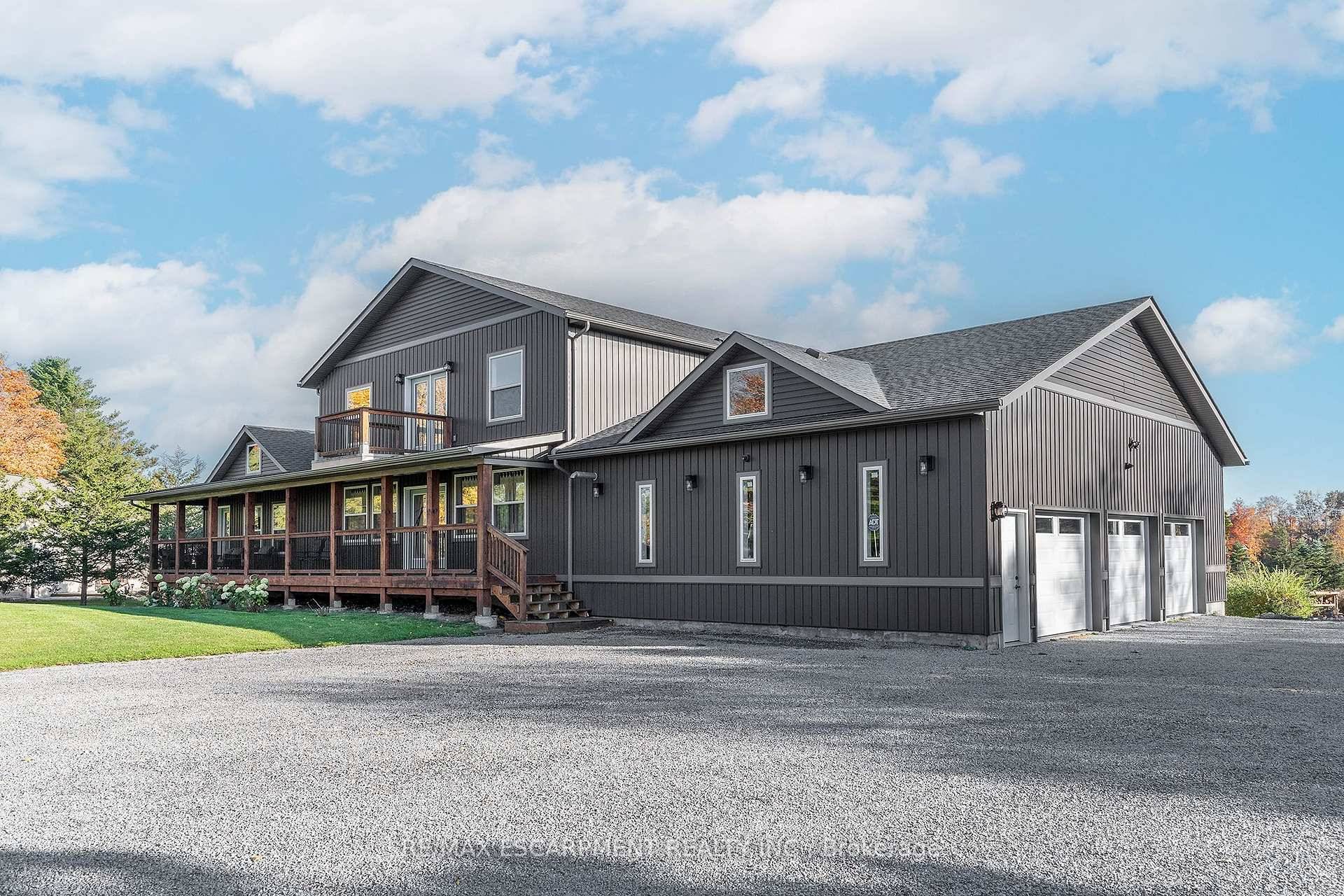 Country RETREAT close to the beach and golfing make this ONE HOME.