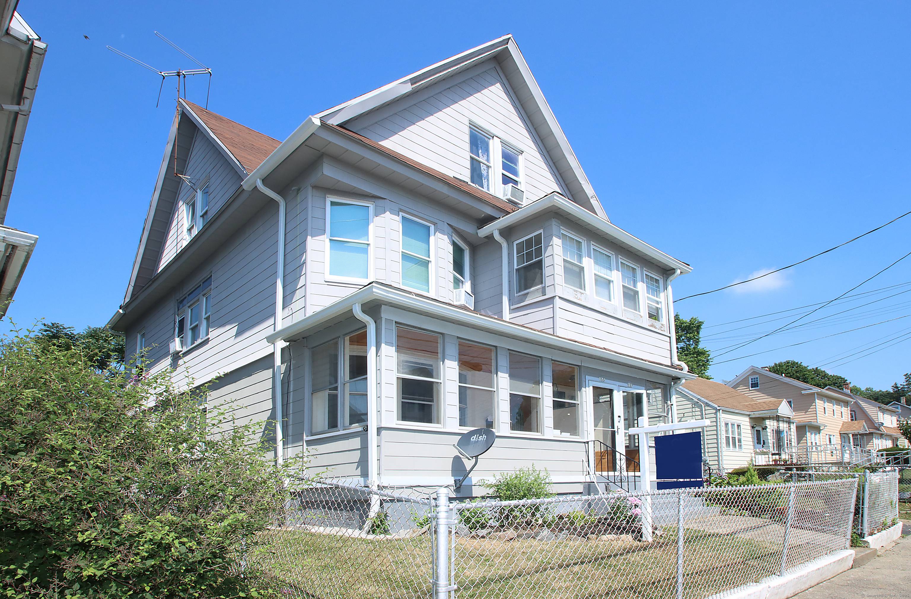 Well maintained 3 multi family property in nice neighborhood near hospital and highway.