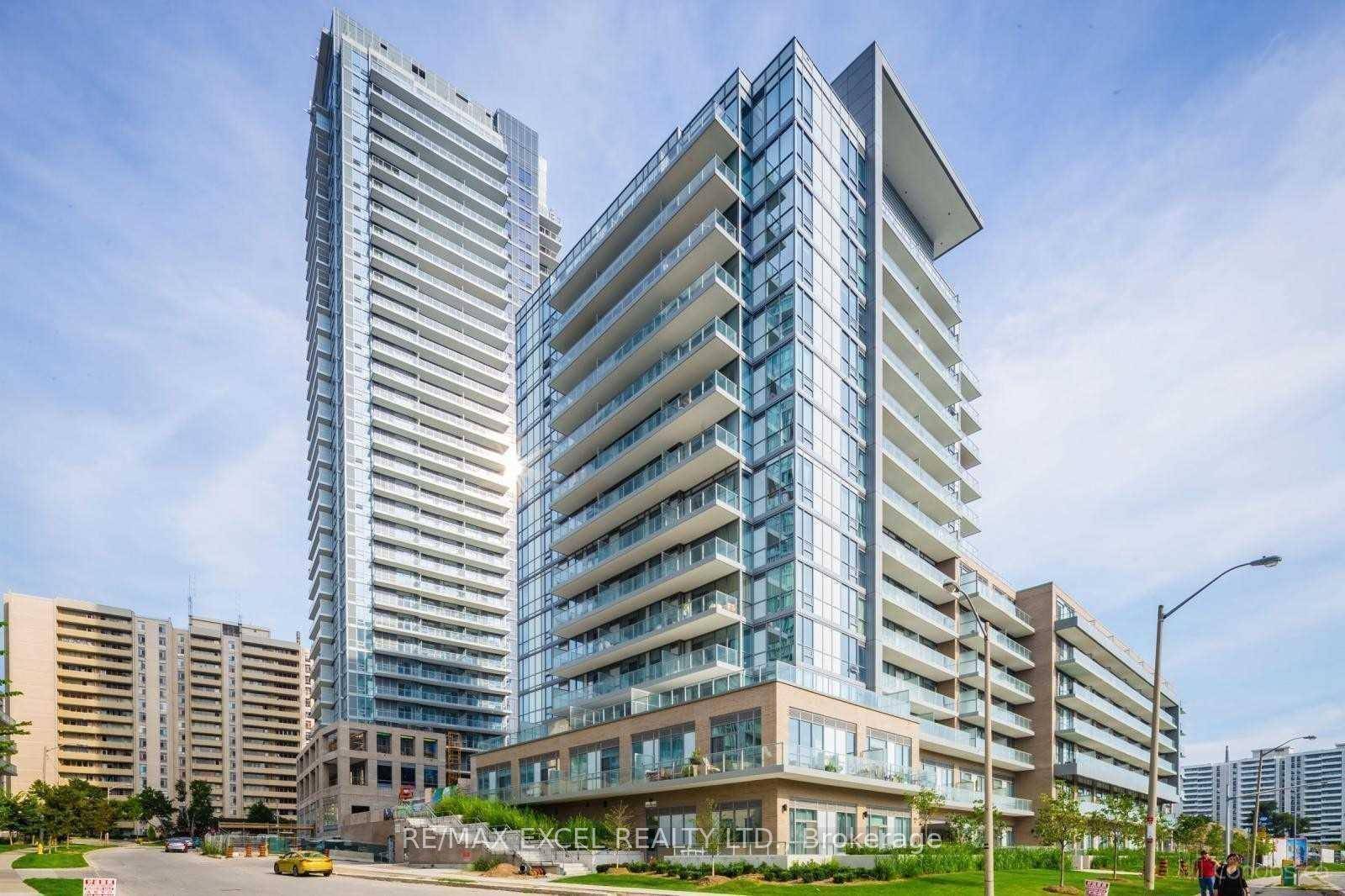 Welcome to this Master Planned Emerald City Community Offers Great Design amp ; Amenities Indoor Pool Gym Bbq Area Terrace Lounge, Etc.