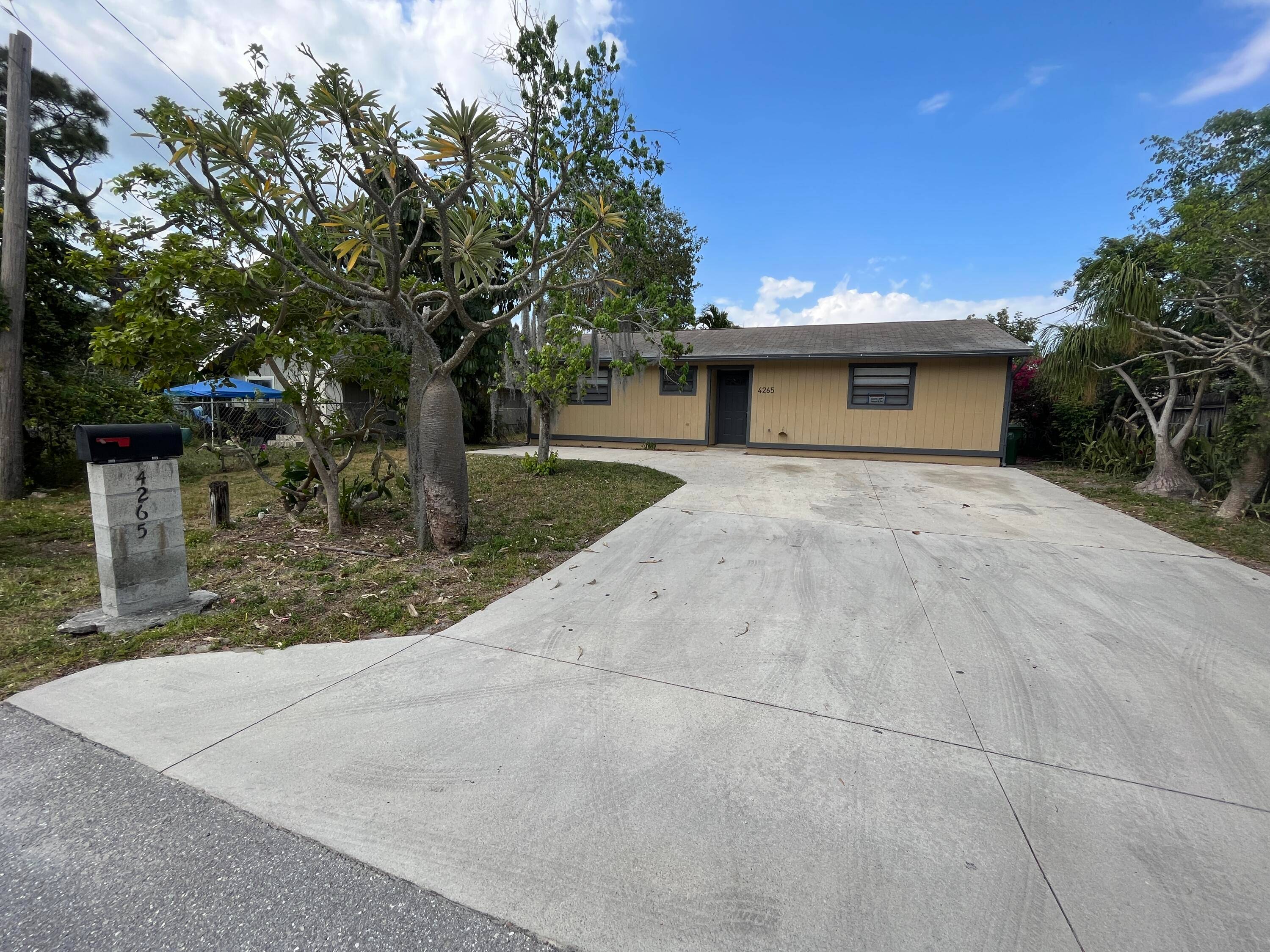 3 2 HOME FOR RENT. ALL TILE FLOORS, CENTRAL AC, W D CONNECTIONS.