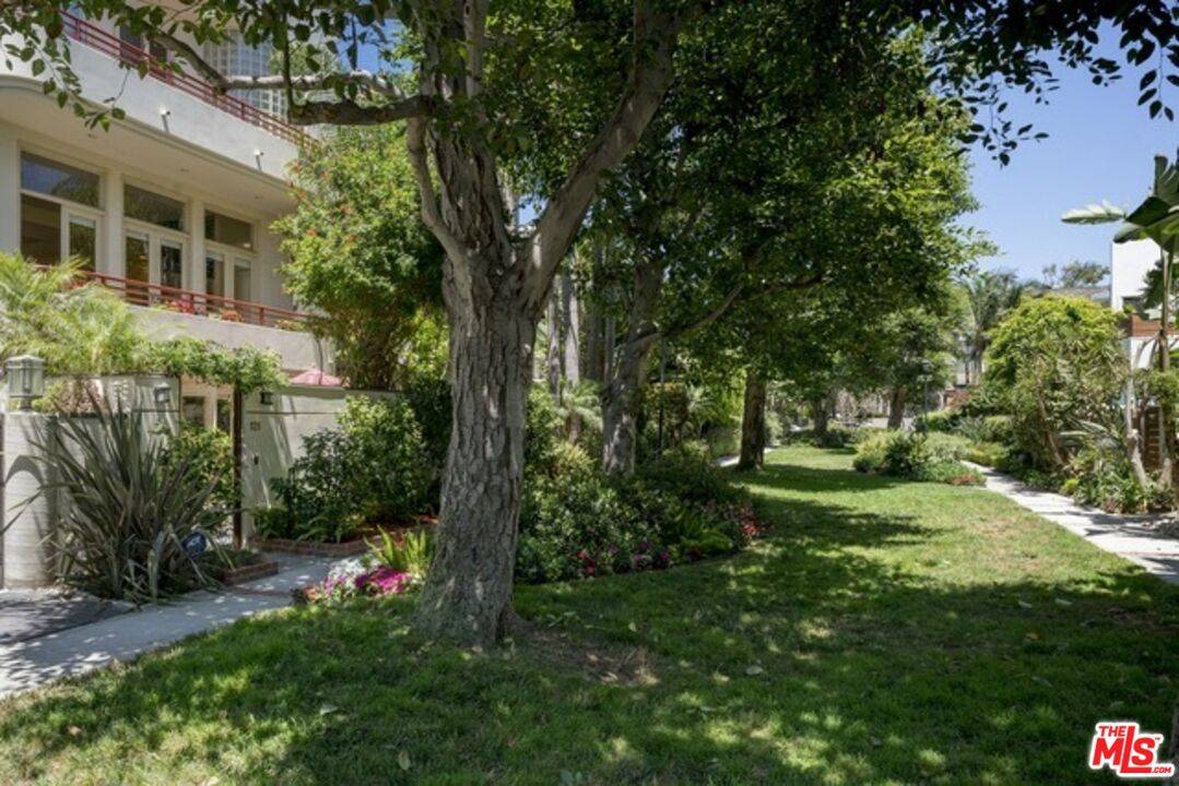 121   Outrigger Mall 5BR Marina Del Rey La