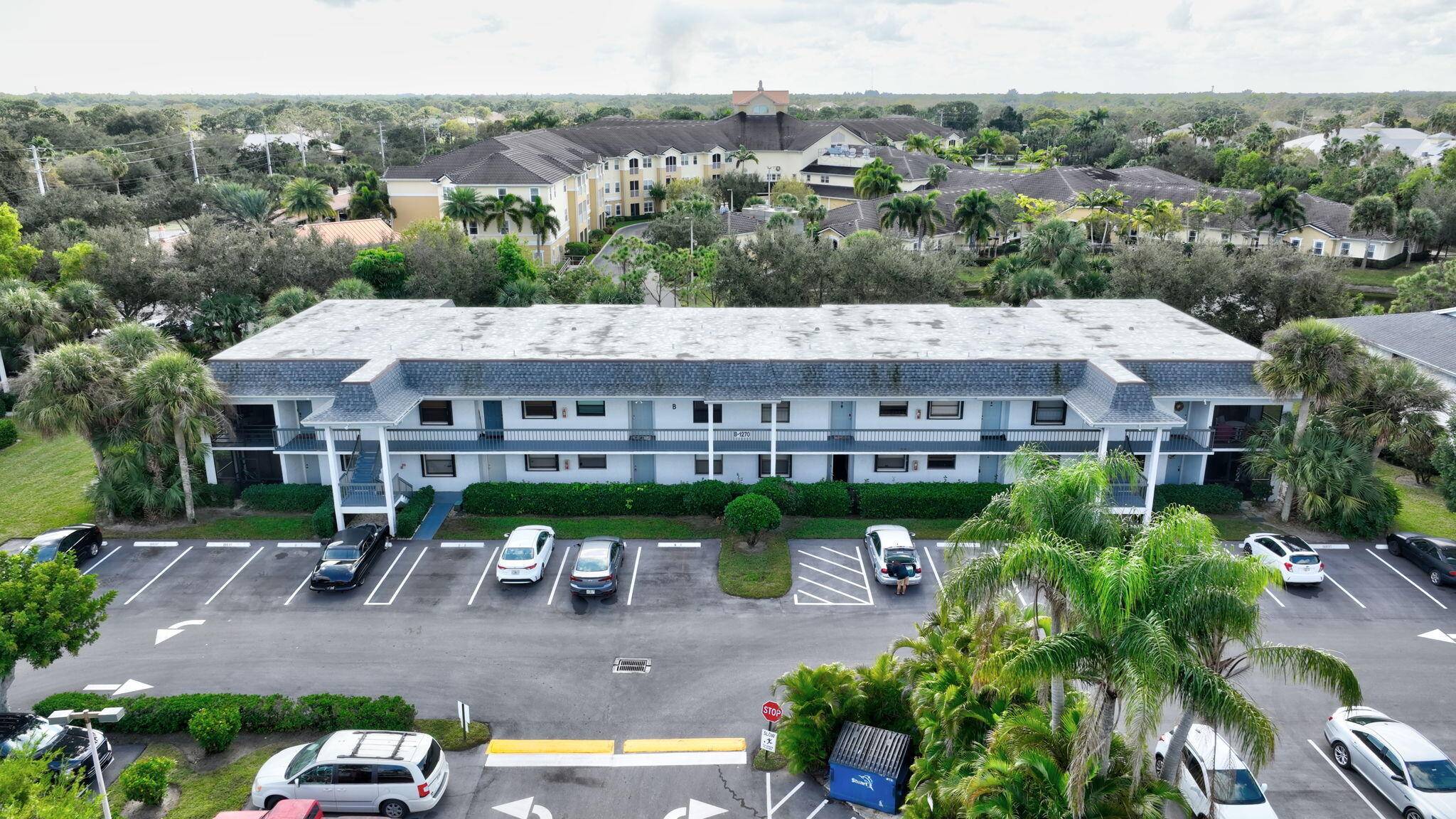 Discover the perfect blend of comfort, convenience, and value in this charming 2nd floor condo !