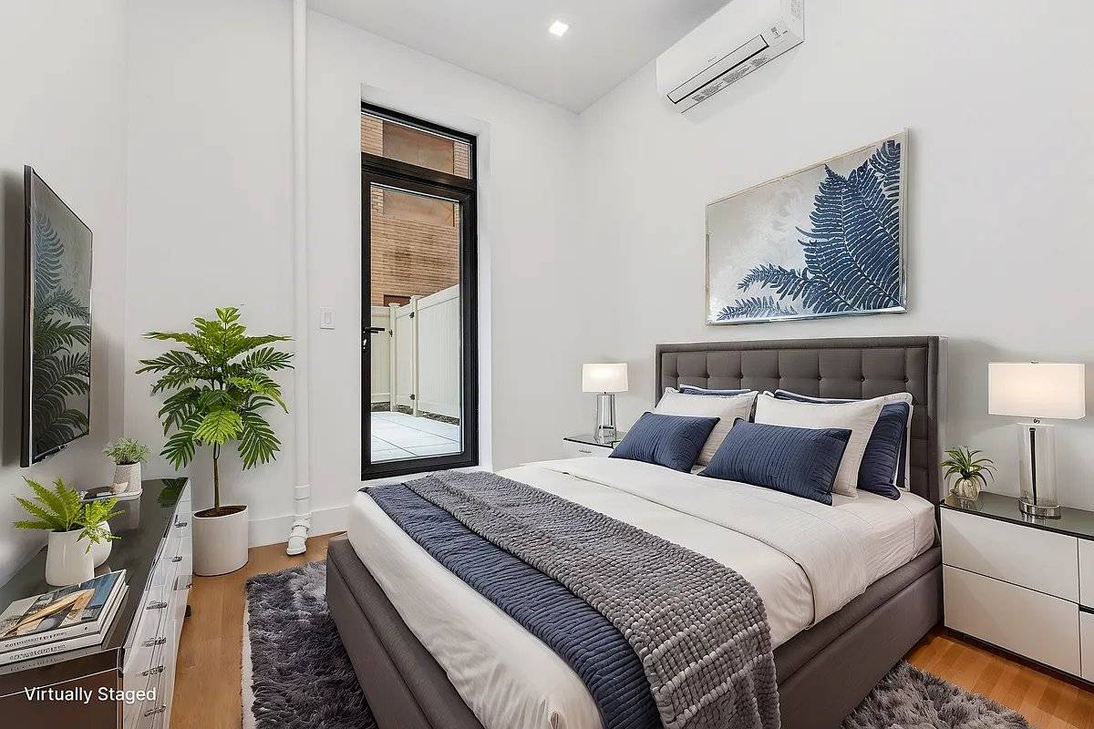 Renovated 2 Bedroom in Hells Kitchen Huge Private Outdoor Space !