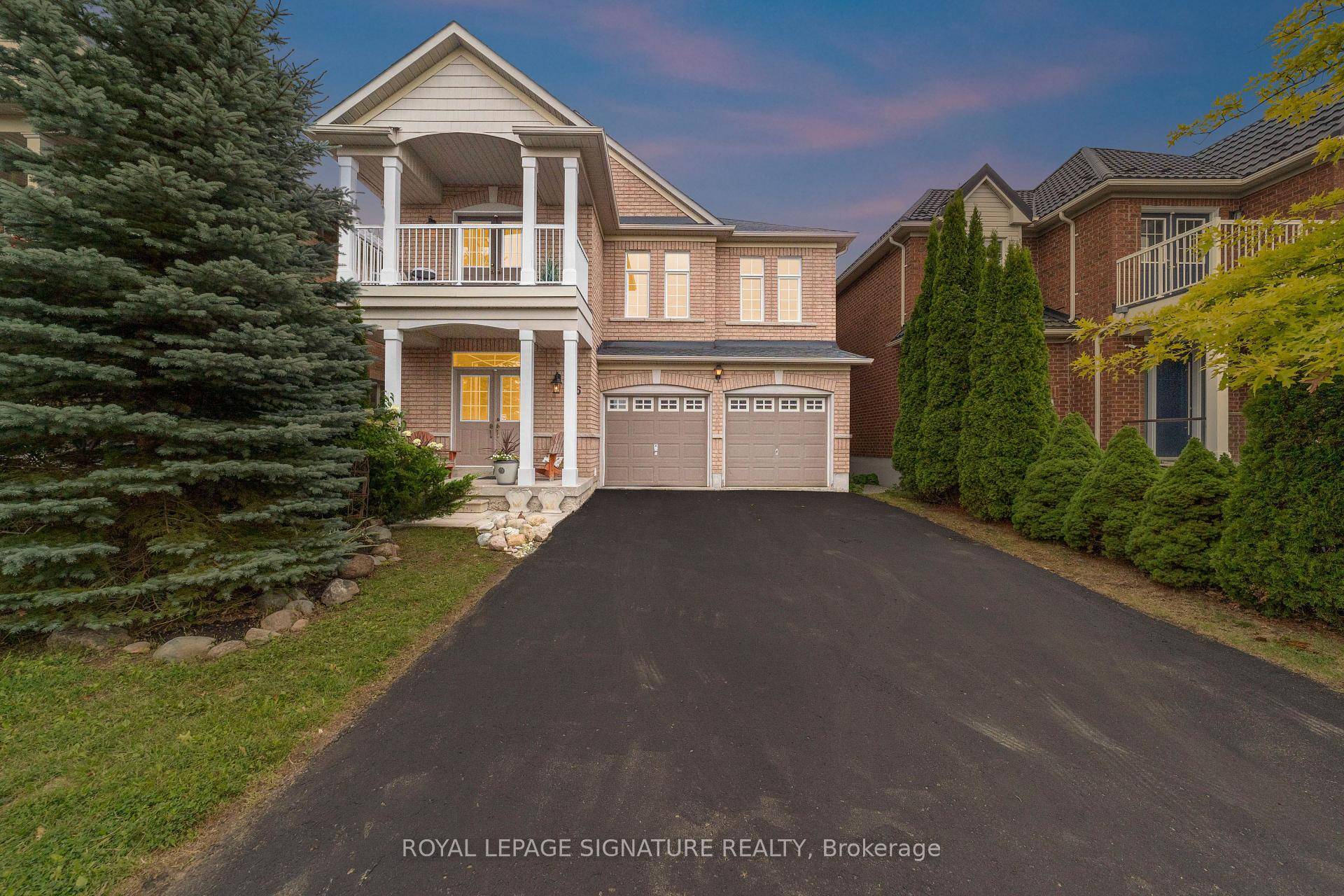 Premium Lot backing onto Oakridge's Conservation Reserve and Bond Lake.