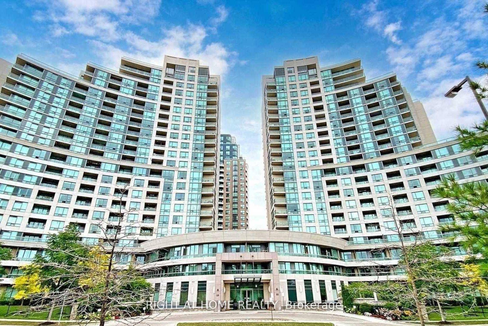 Prime Location At Yonge Finch !