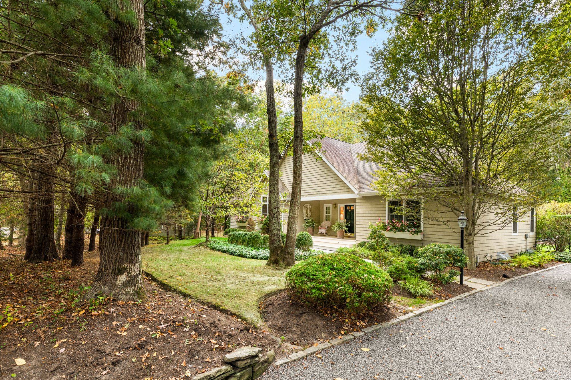 Three Bedroom Nestled Between East Hampton and Amagansett