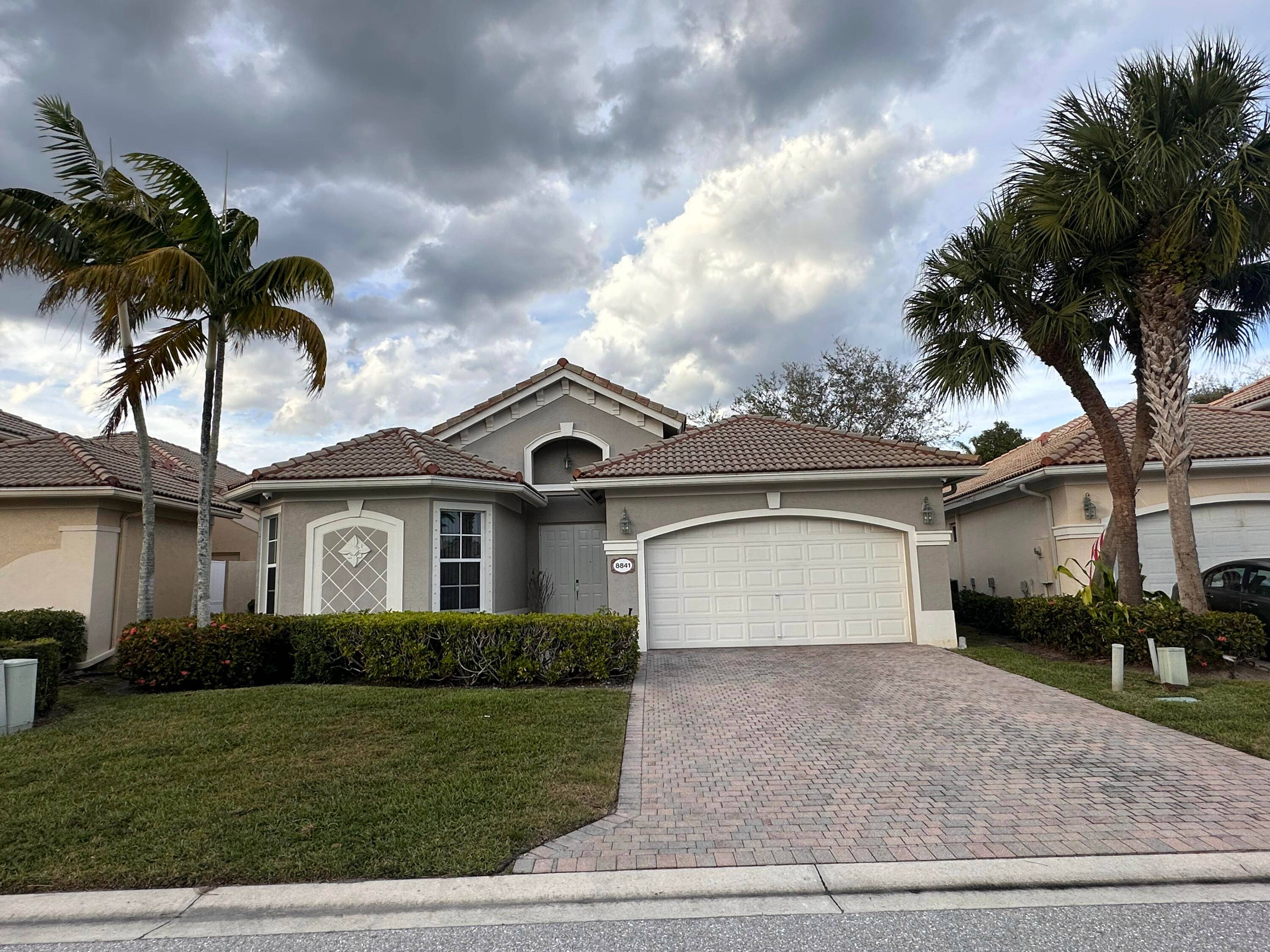 Stunning 4 bedroom 3 bath home that shows like a Model Home.