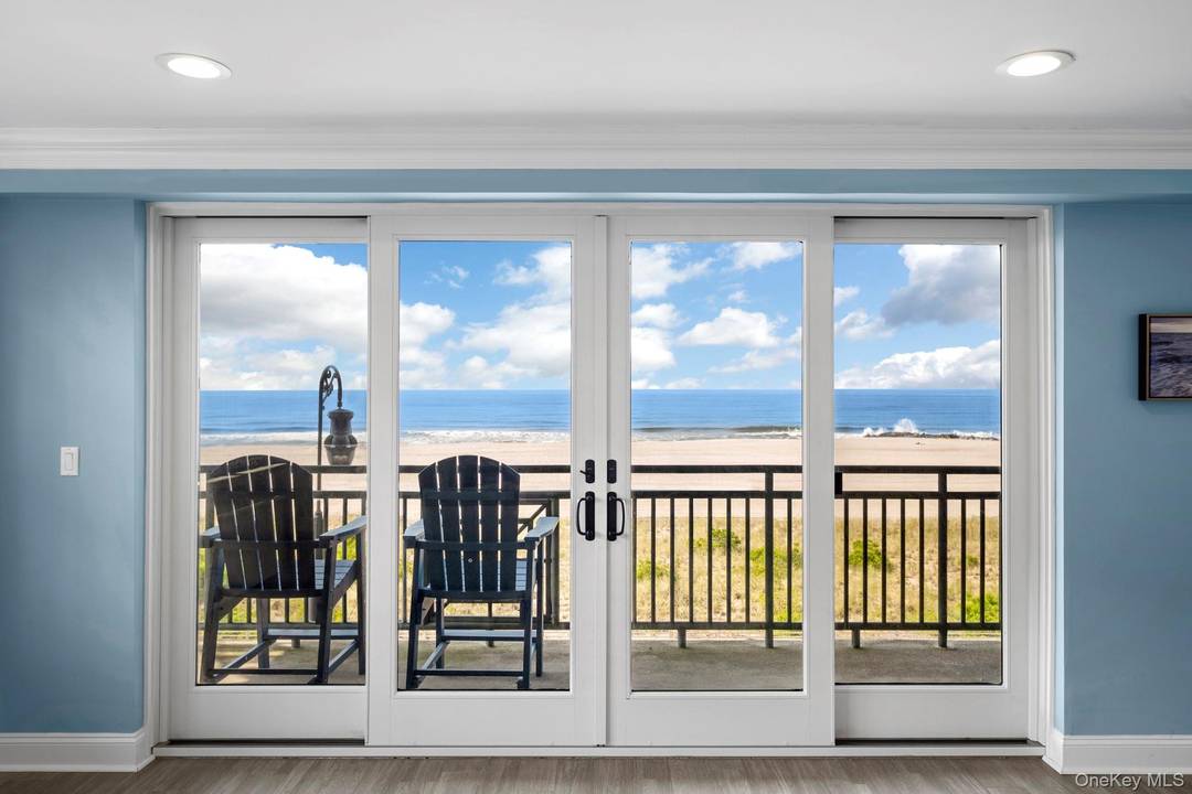 Spectacular Oceanfront Corner Condo 3 Bed, 2 Bath with Wrap Around Terrace Enjoy breathtaking, unobstructed panoramic ocean views from this stunning 3 bedroom, 2 bathroom corner condo located in the ...