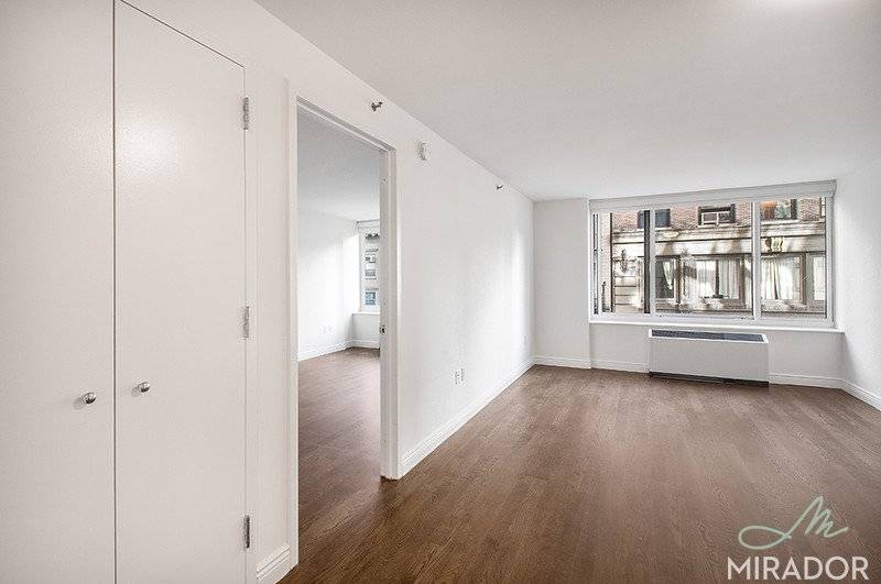 Tremendous new renovated South facing 2 bedroom, 2 bathroom apartment in Chelsea's best building, The Caroline.
