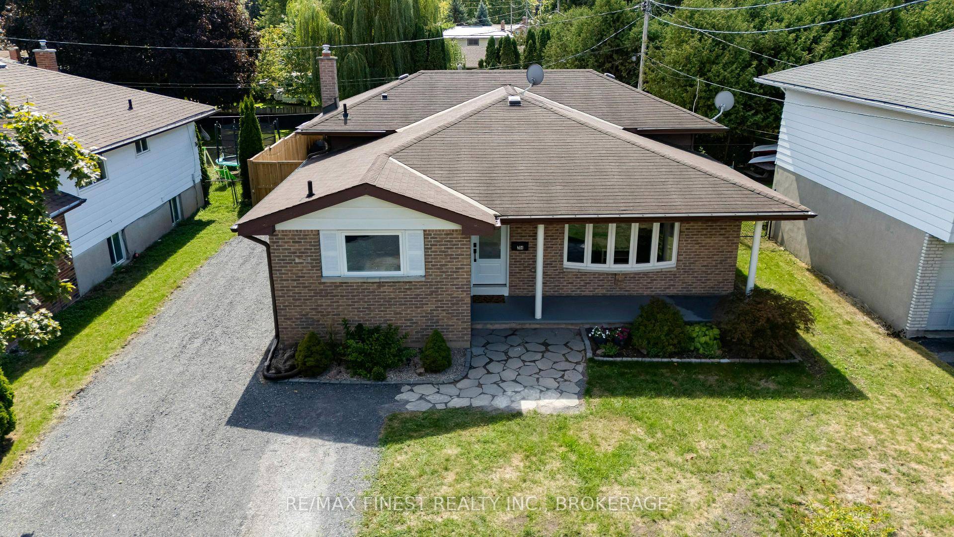 Beautifully Updated 3 Bedroom Backsplit with Walk Up Basement amp ; Oversized Backyard !