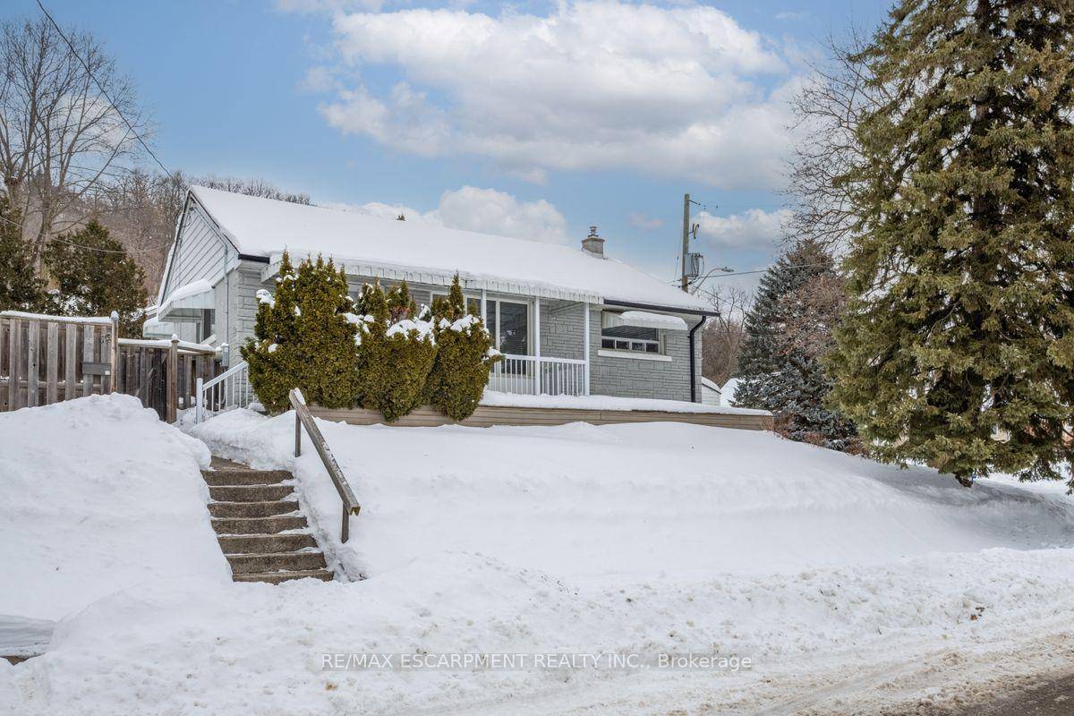 Fantastic opportunity for first time homebuyers and downsizers !