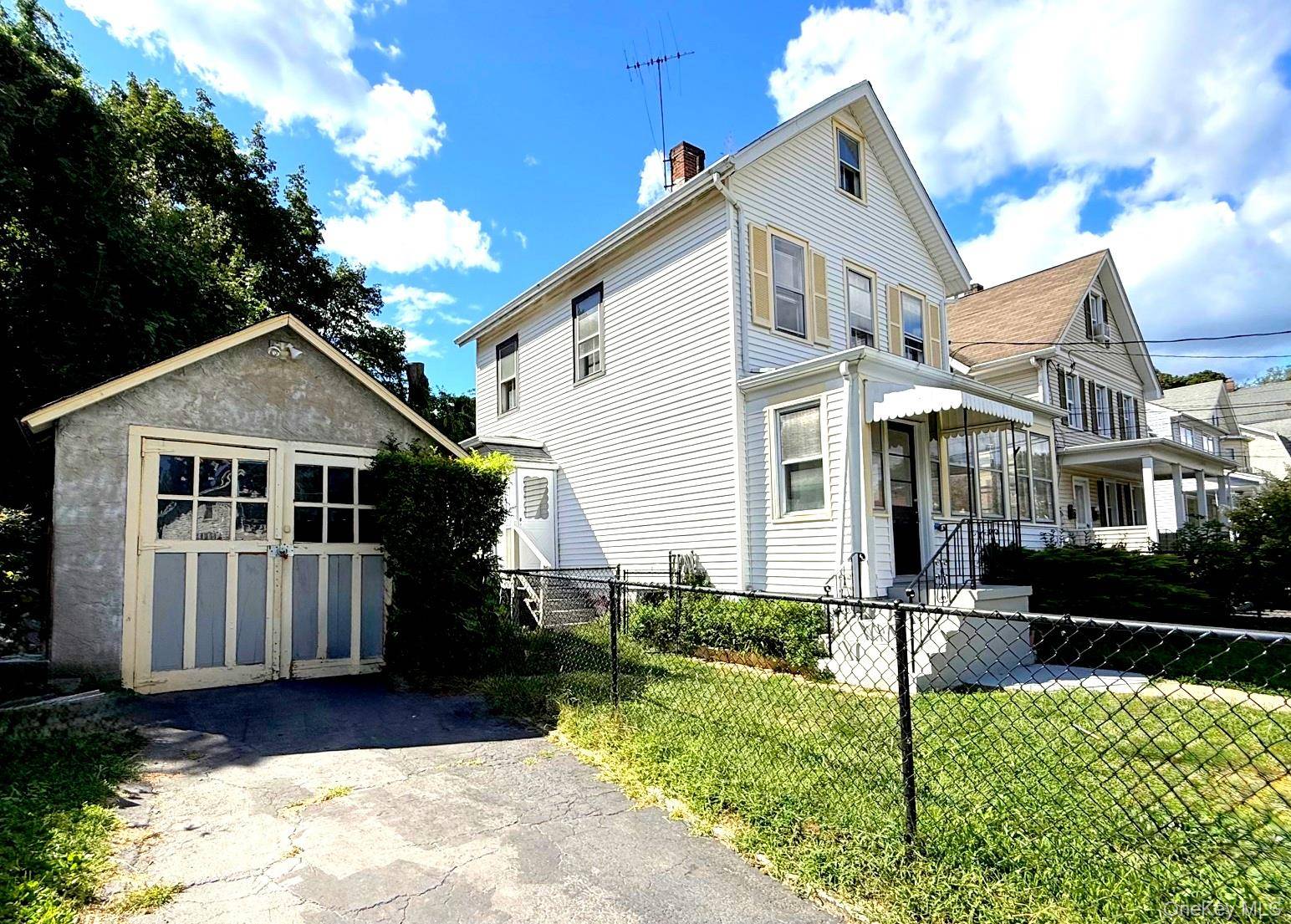 Located on a quiet street yet conveniently located near the heart of Port Chester, known for its vibrant community, bustling downtown area with various amenities, conveniences and close proximity to ...