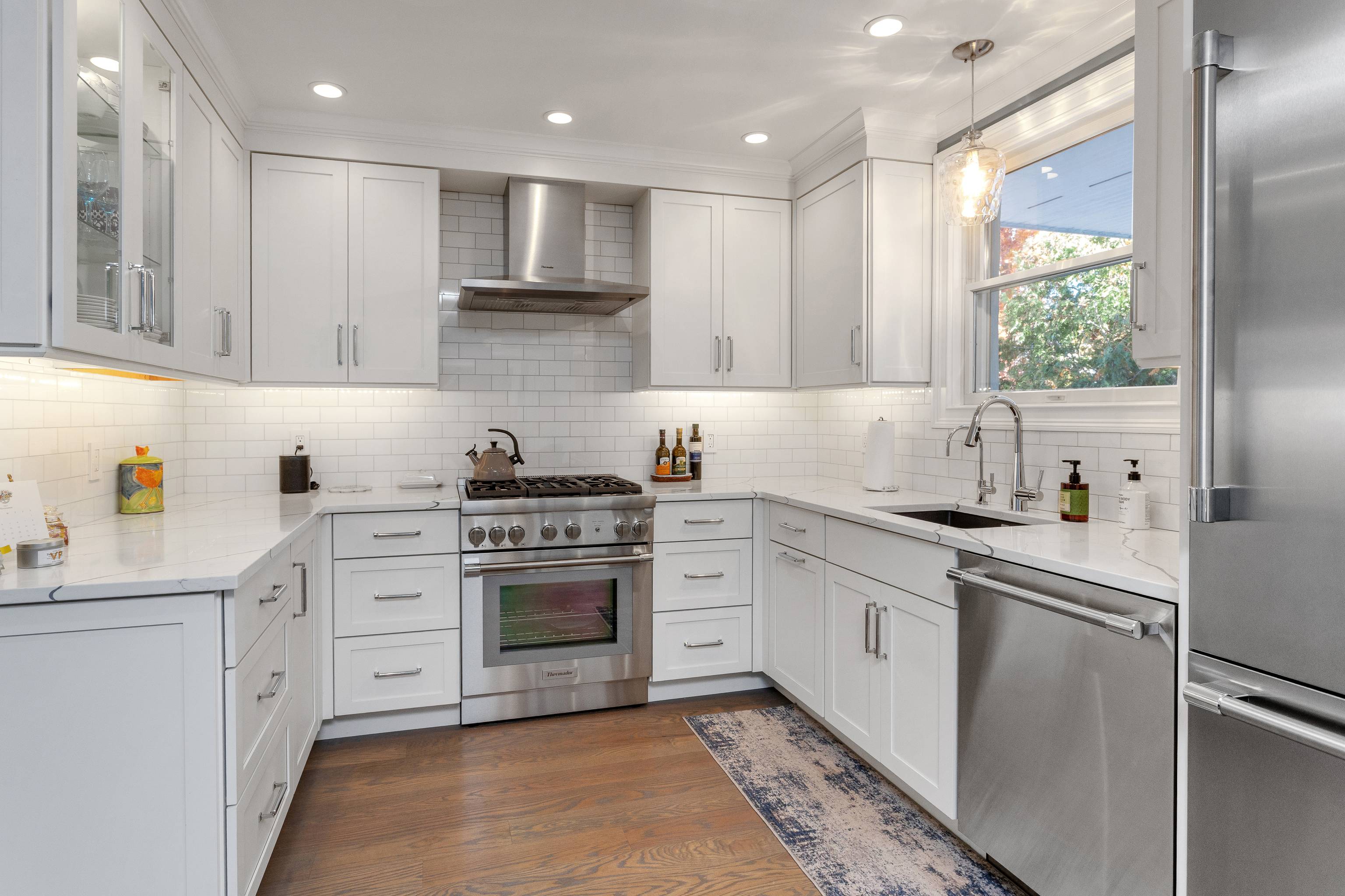 Be prepared to be wowed when you view this amazing Pepper Ridge house !