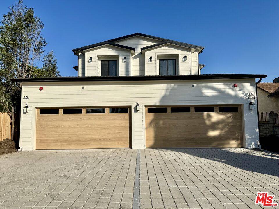 824 N Orange Grove Ave 4BR Hollywood Hills East La