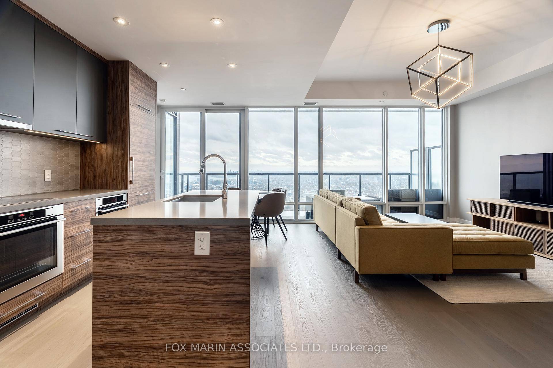 Experience elevated downtown living at its finest in this furnished two bedroom, two bath residence perched high above the city on the 54th floor of one of Toronto's most distinguished ...