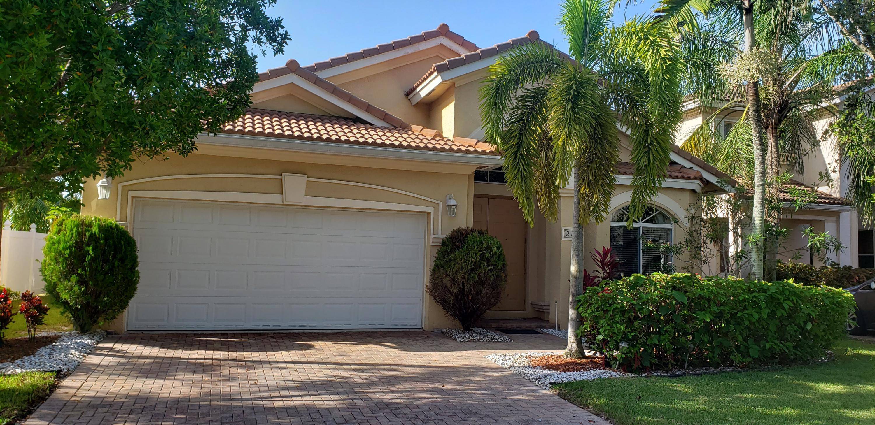 Lakeside BeautyStep into comfort and elegance in this beautifully maintained home featuring tile and wood floors and granite countertops.