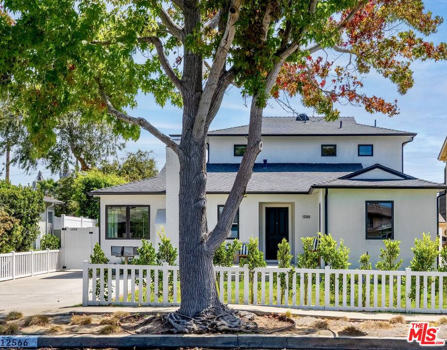 12566 Preston Way 4BR Marina Del Rey La
