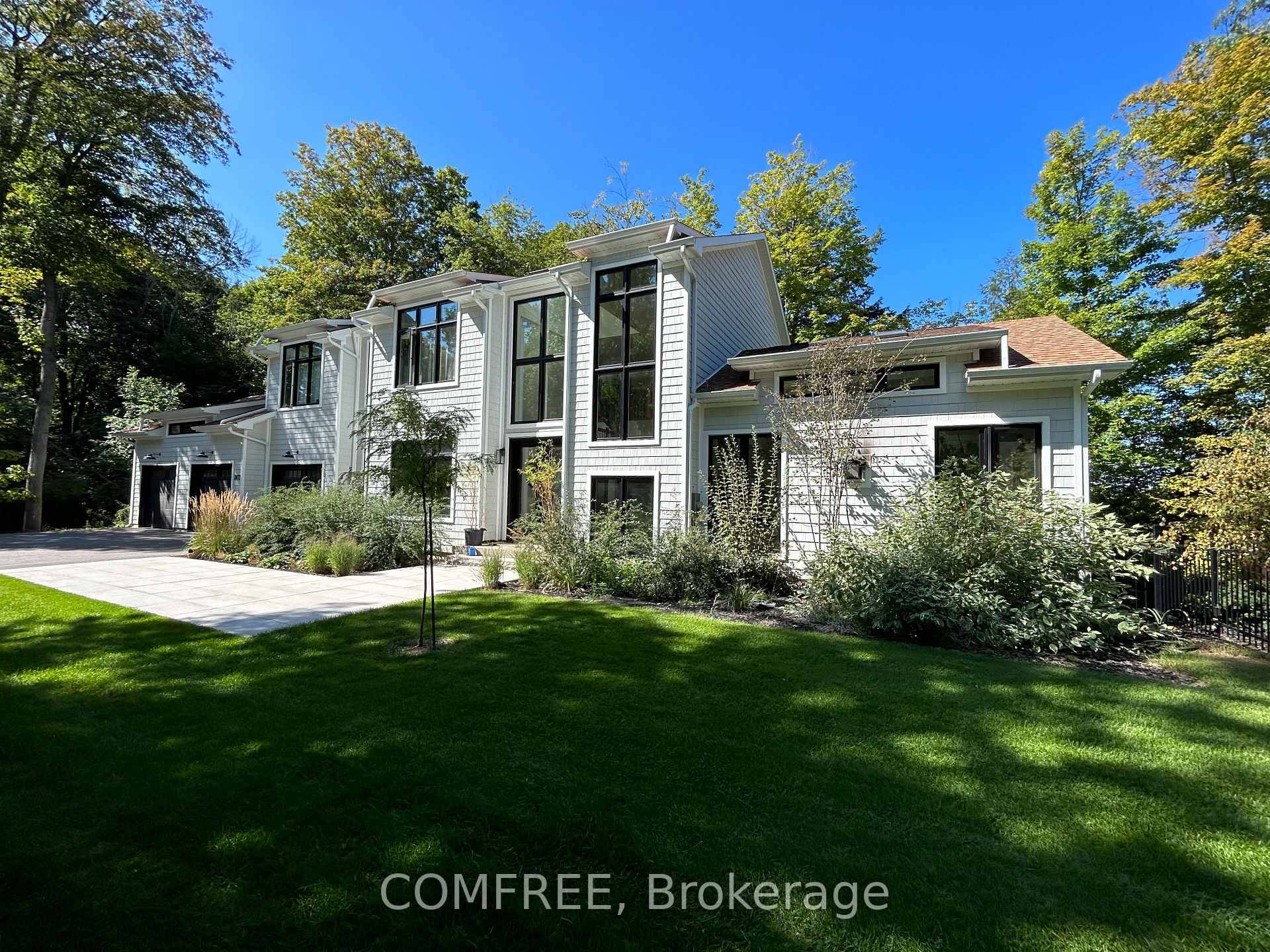 CUSTOM MODERN FARM HOUSE, IN GROUND POOL, 1.