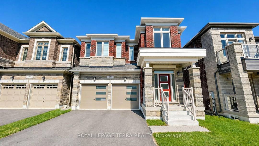 Welcome to 144 Bloomfield Crescent, a stunning and spacious home ideally located with convenient access to Cambridge, Hamilton, Burlington, and Oakville.