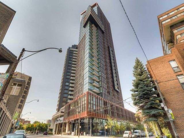 The Yorkville Luxury In The Heart Of Most Prestigious Neighborhood.