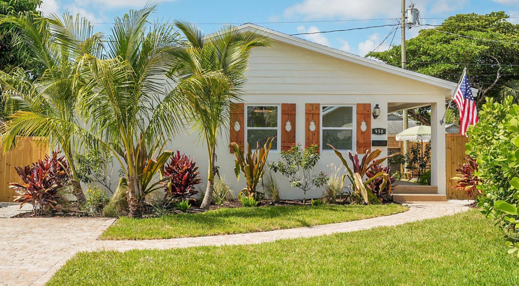 Amazing downtown tropical cottage in Pineapple Park !