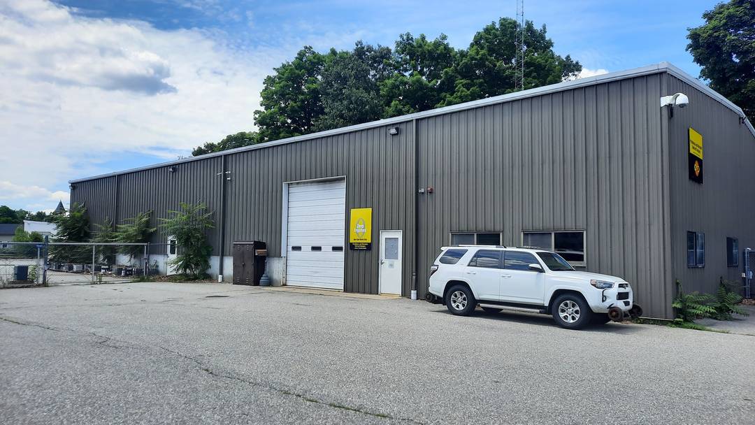 Located in the General Commercial Zone this 7, 500 square foot building is located in downtown Putnam.
