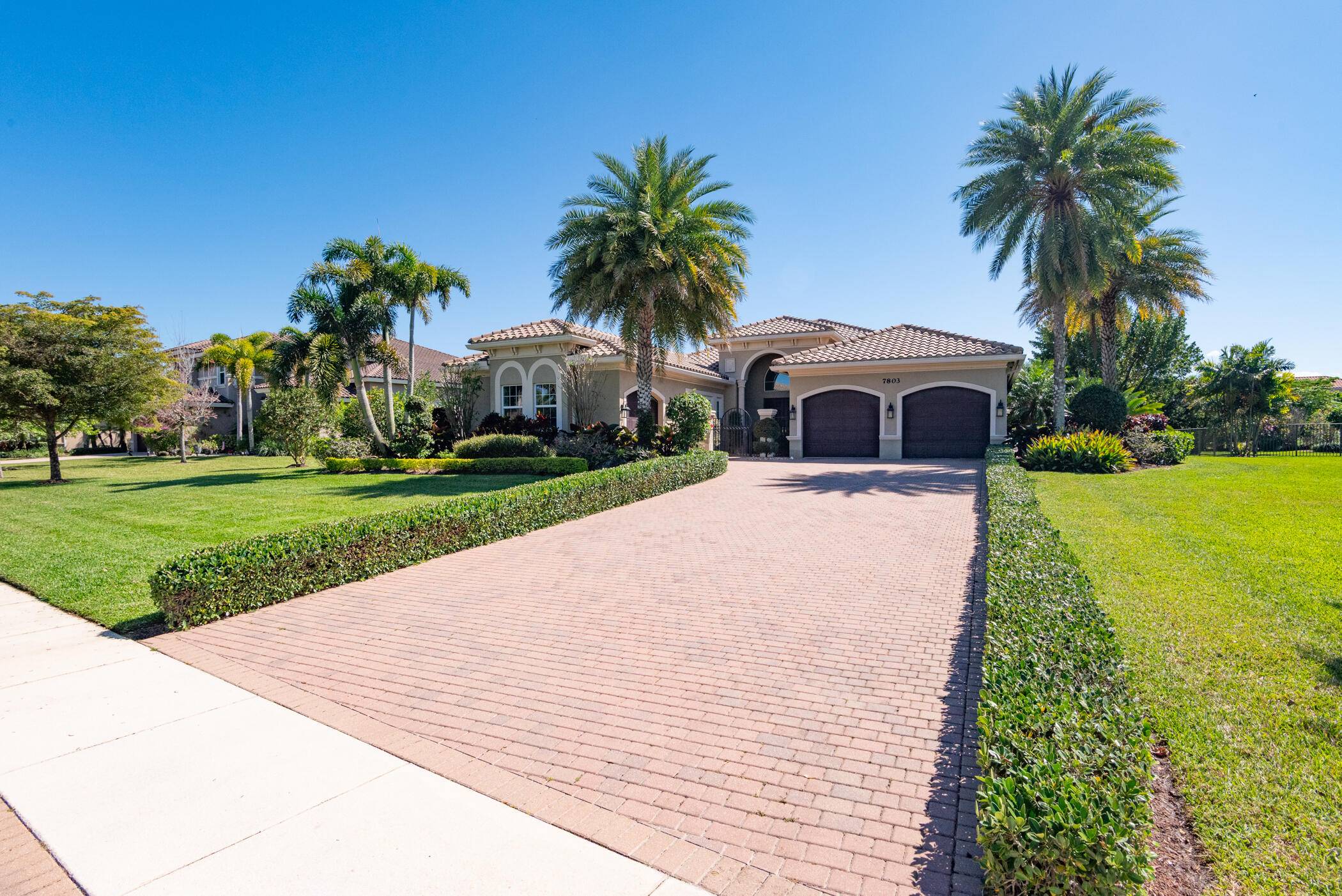 Beautiful 3BR 3. 5BA Plus Club Room overlooking lakes and nature preserve on a half acre lot in The Preserve at Bay Hill Estates in Palm Beach Gardens !
