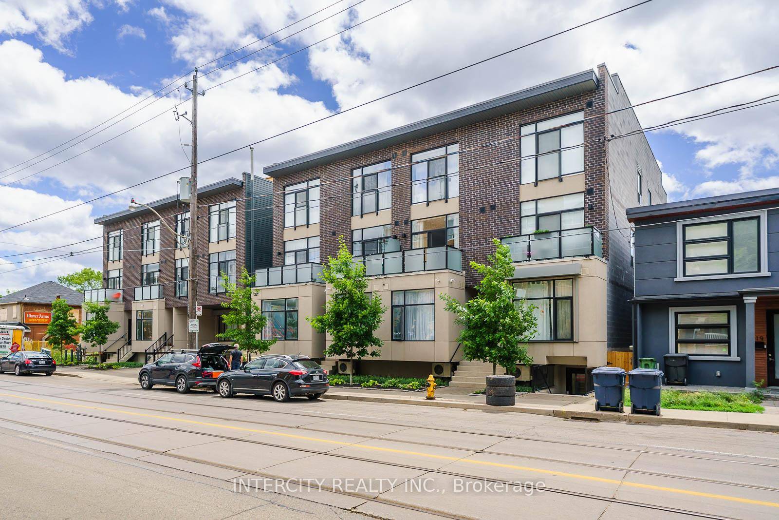 This Turnkey, One Bedroom Unit Offers a Functional Layout with Gallery Kitchen, Plenty of Storage in the Unit Laminate Flooring Throughout.
