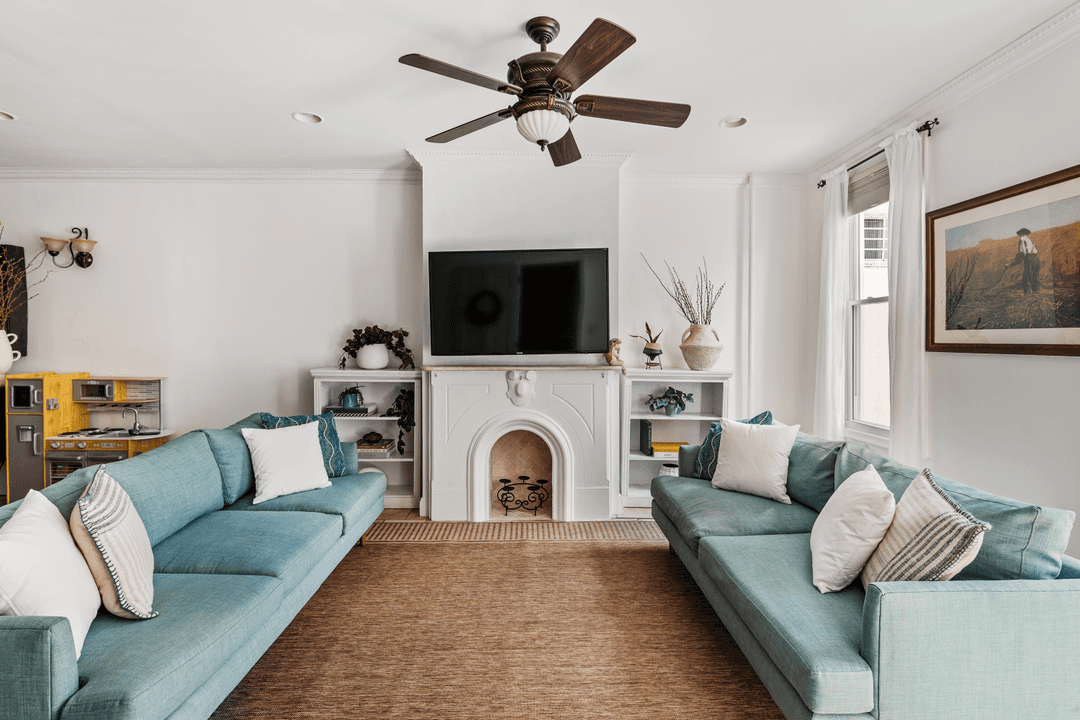 253 21st Street is a 20 foot wide, three family townhouse located in prime Greenwood.