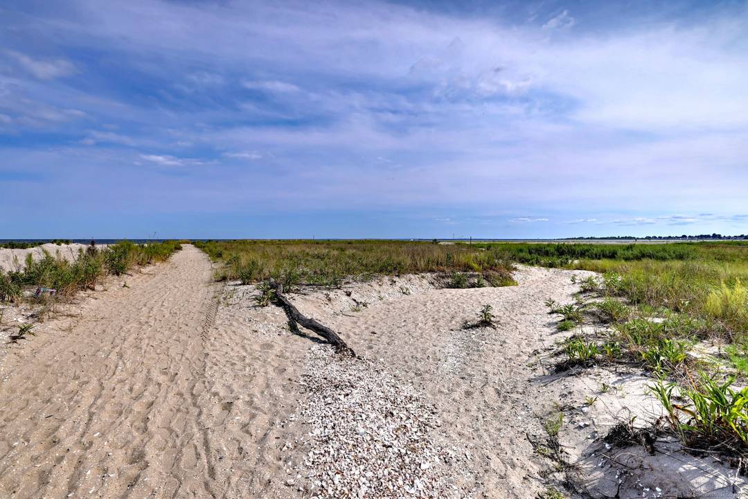 Picturesque Views ! Come and see this wonderfully accented property with so many quality features and personal touches that make this house a home !