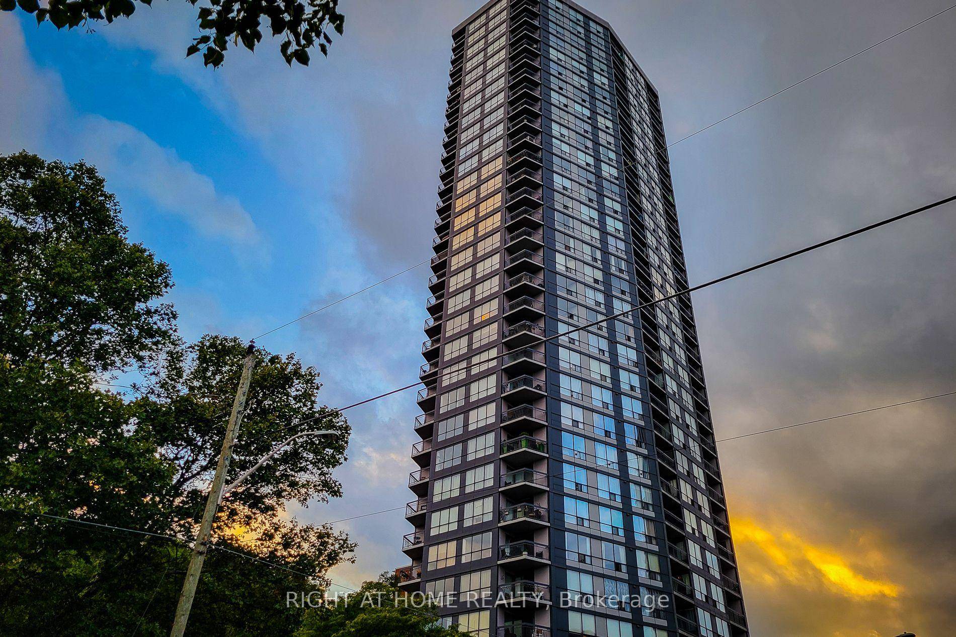 Discover the beauty of Hamilton's Corktown with this stunning one bedroom unit at The Olympia.