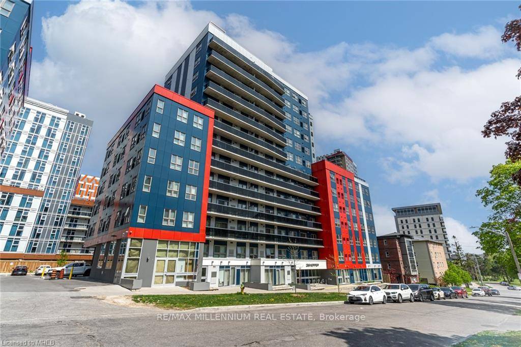 Bright amp ; spacious sun filled corner unit with amazing views.