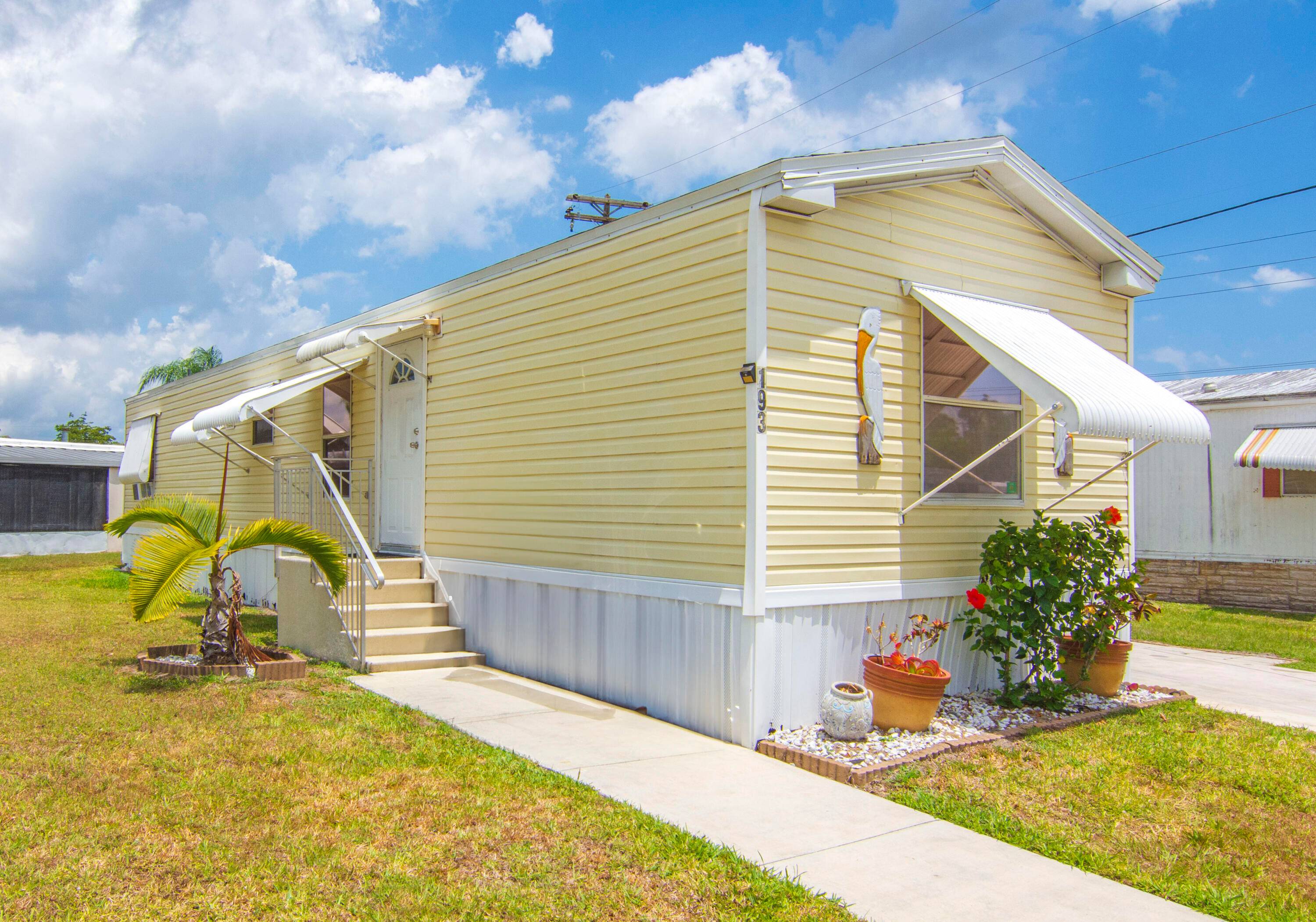 Welcome to your new home in this beautifully updated mobile home located in an ALL AGE community.