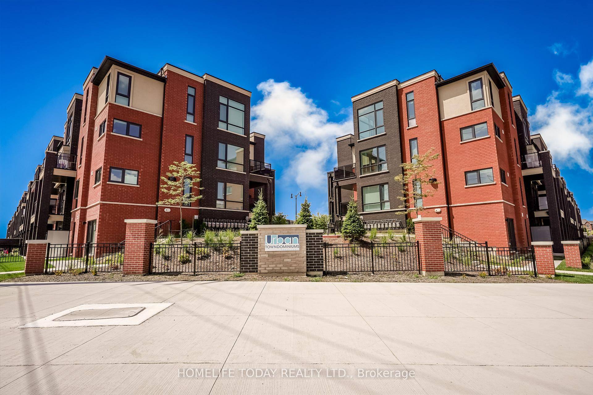 Be The First To Live In The New Never Lived End Unit Condo Town House, 3 Bedrooms, 2 Bathrooms, Sun Filled, Very Bright, View Of North, East South, Open Concept ...
