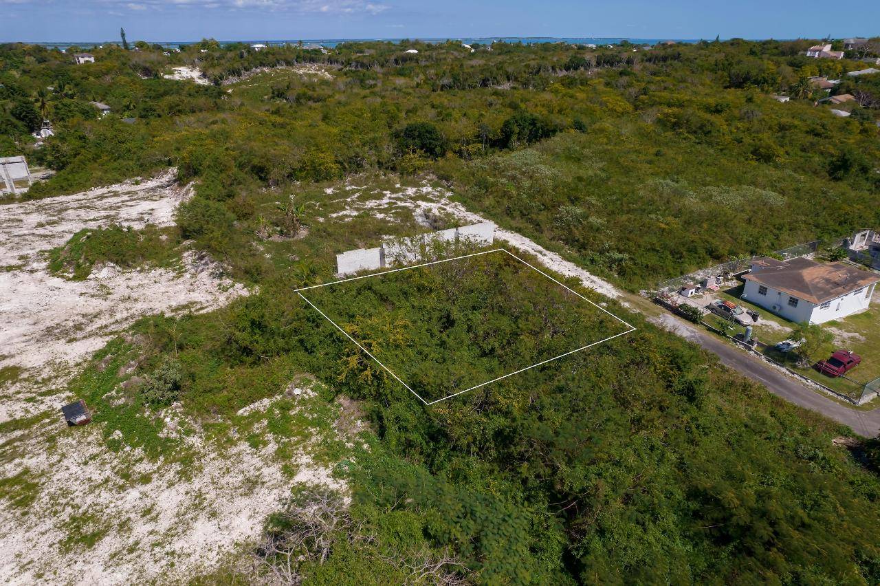 FOX HILL Land New-Providence