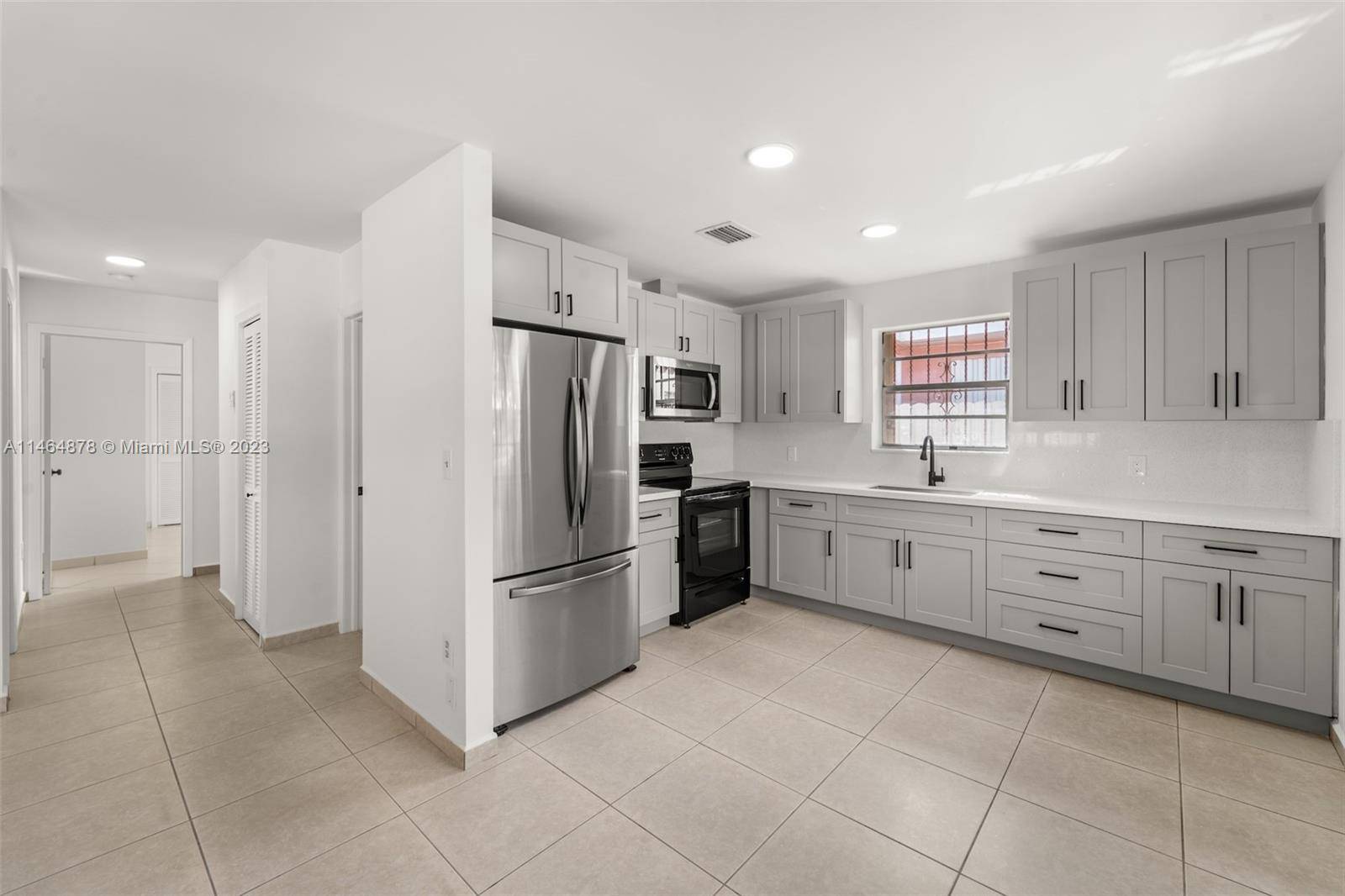 Completely Renovated 2 Bedroom 1 Bath duplex unit in the heart of Miami with 2 Parking Spaces, Large yard, In Unit private washer and dryer, Brand New kitchen, New Bathroom ...
