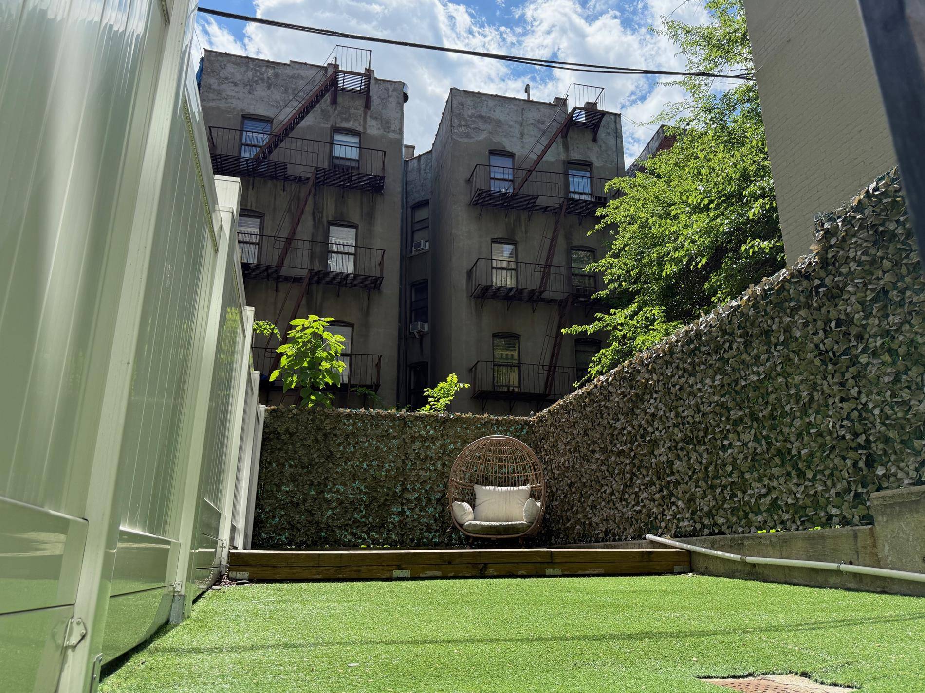 This Boutique Condo Building located West Harlem is nestled on side street between Saint Nicholas Terrace and Convent Avenue.