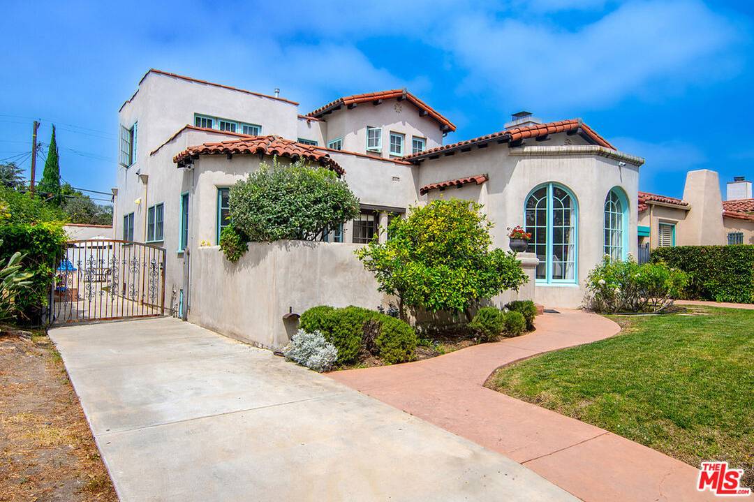 131  S Martel Ave 6BR Hancock Park La