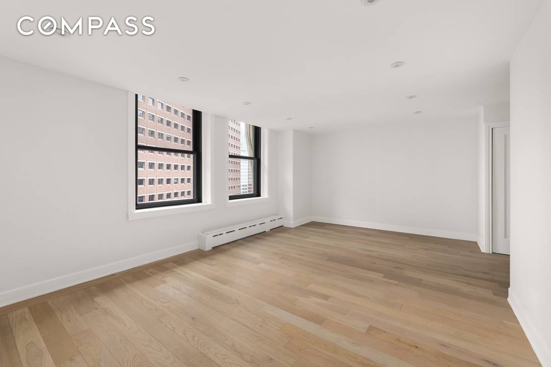 Welcome to your new urban sanctuary in the heart of Manhattan at 3 Hanover Square !