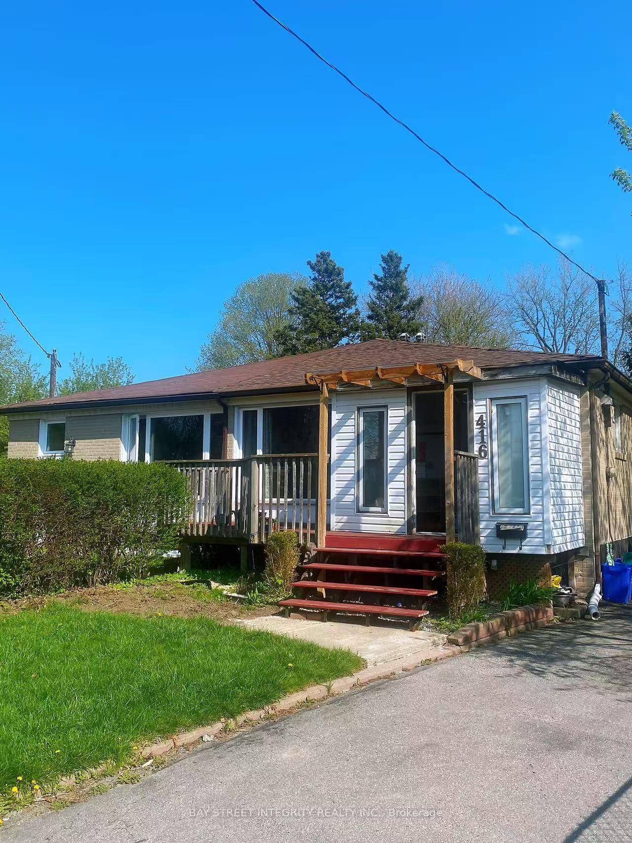 Welcome to 416 Browndale Crescent, Main Floor only located in the highly sought after Crosby community of Richmond Hill.