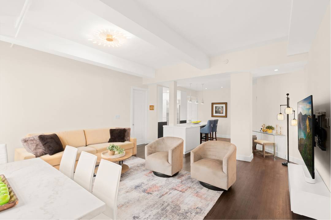 Presenting a rare blend of luxury living and expansive loft space in a distinctive prewar building this immaculate one bedroom home boasts a loft like ambiance, accentuated by soaring 10.