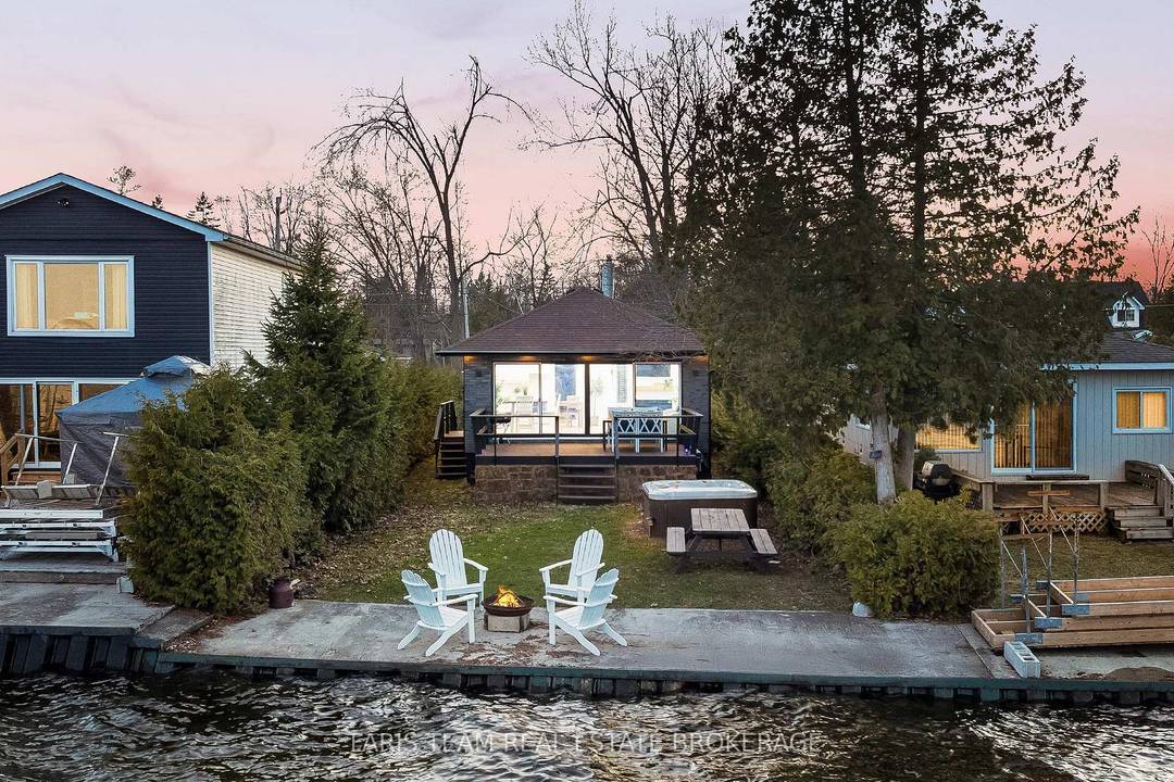 Top 5 Reasons You Will Love This Home 1 Experience the best of lakefront living with direct access to the sandy shores of Lake Simcoe, where stunning, unobstructed water views ...