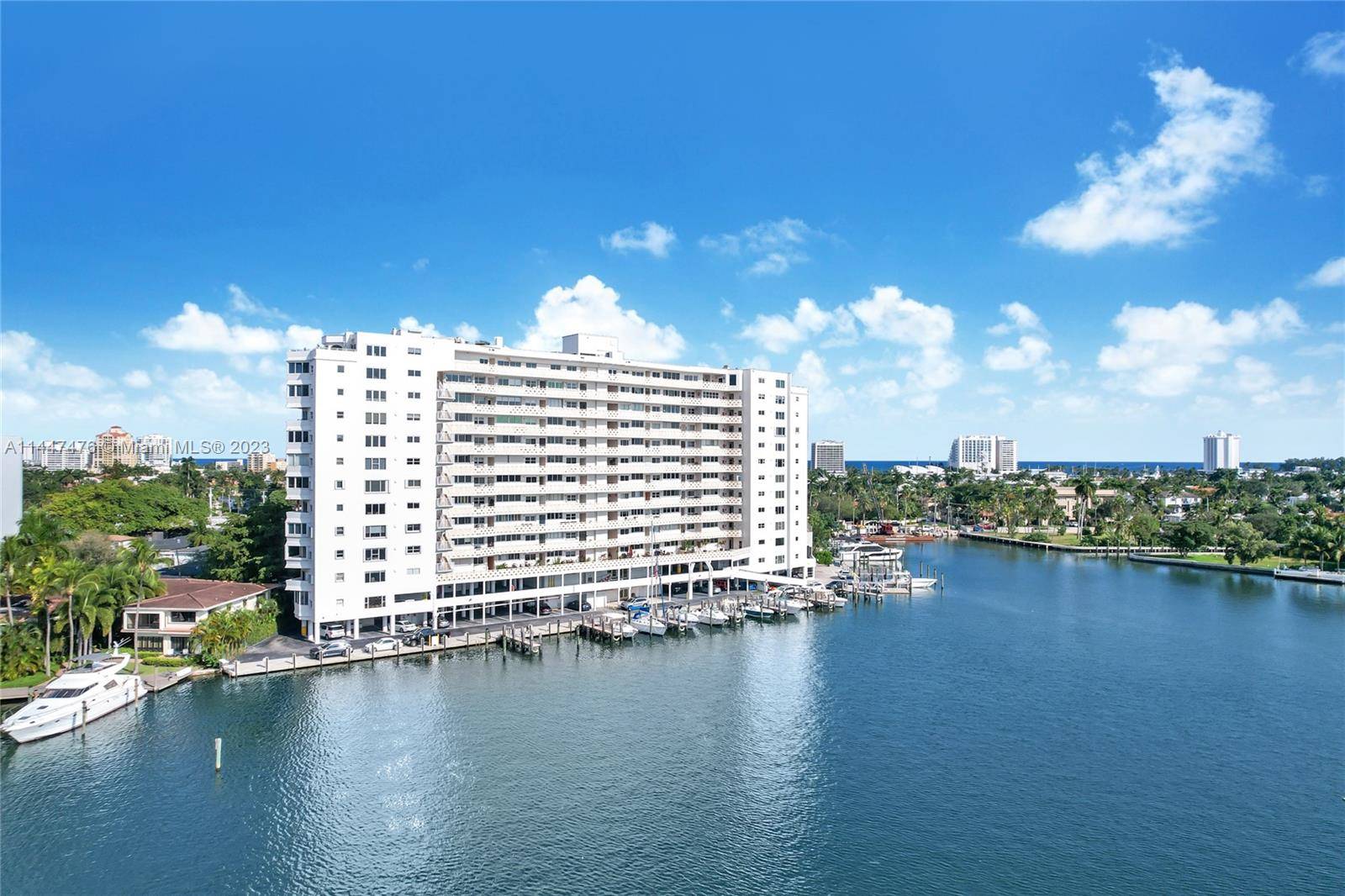 Highly desirable double unit at The Four Seasons, a boutique luxury residence located on Sunset Lake and less than one block to Las Olas and the Intracoastal.