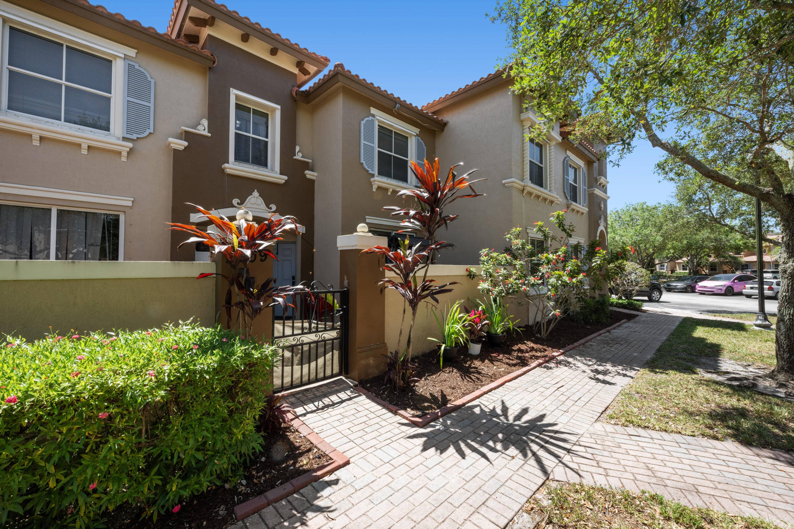 Welcome to this beautifully updated 3 bedroom, 2.