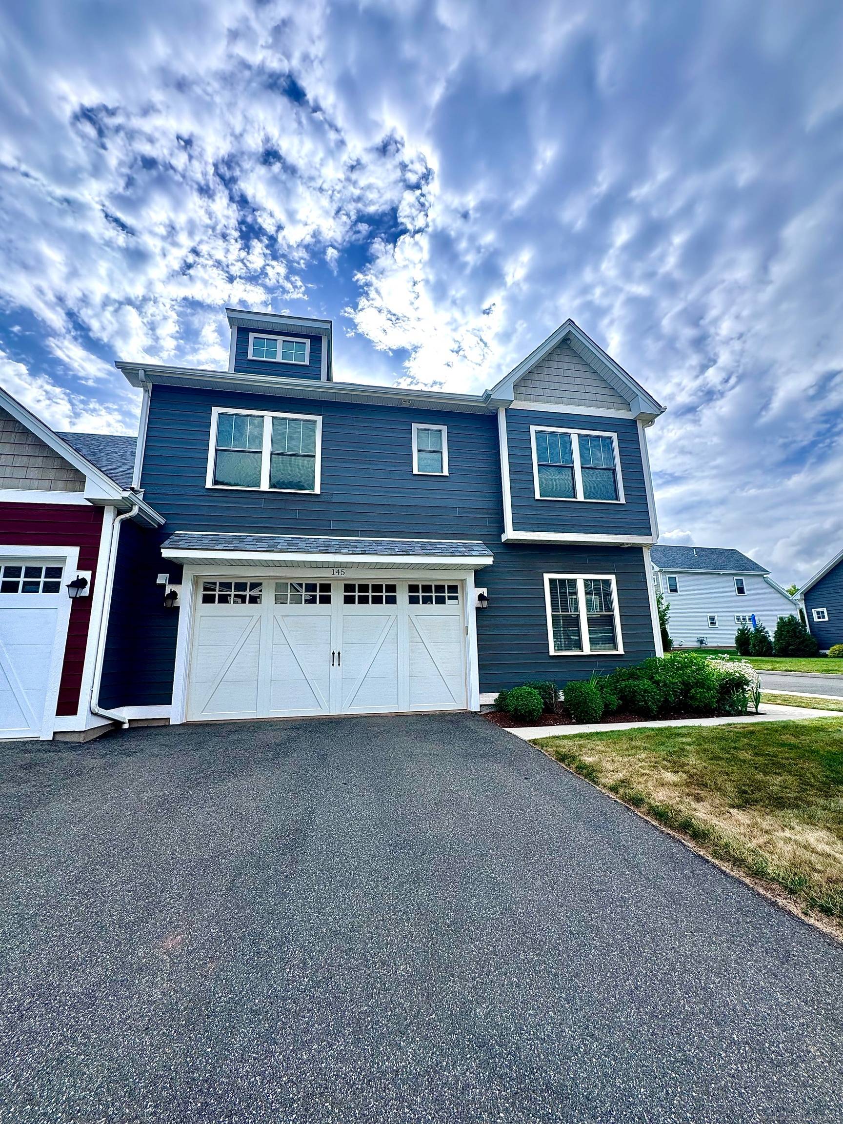 Welcome to this newly built, modern duplex offering a perfect blend of style, space, and convenience.