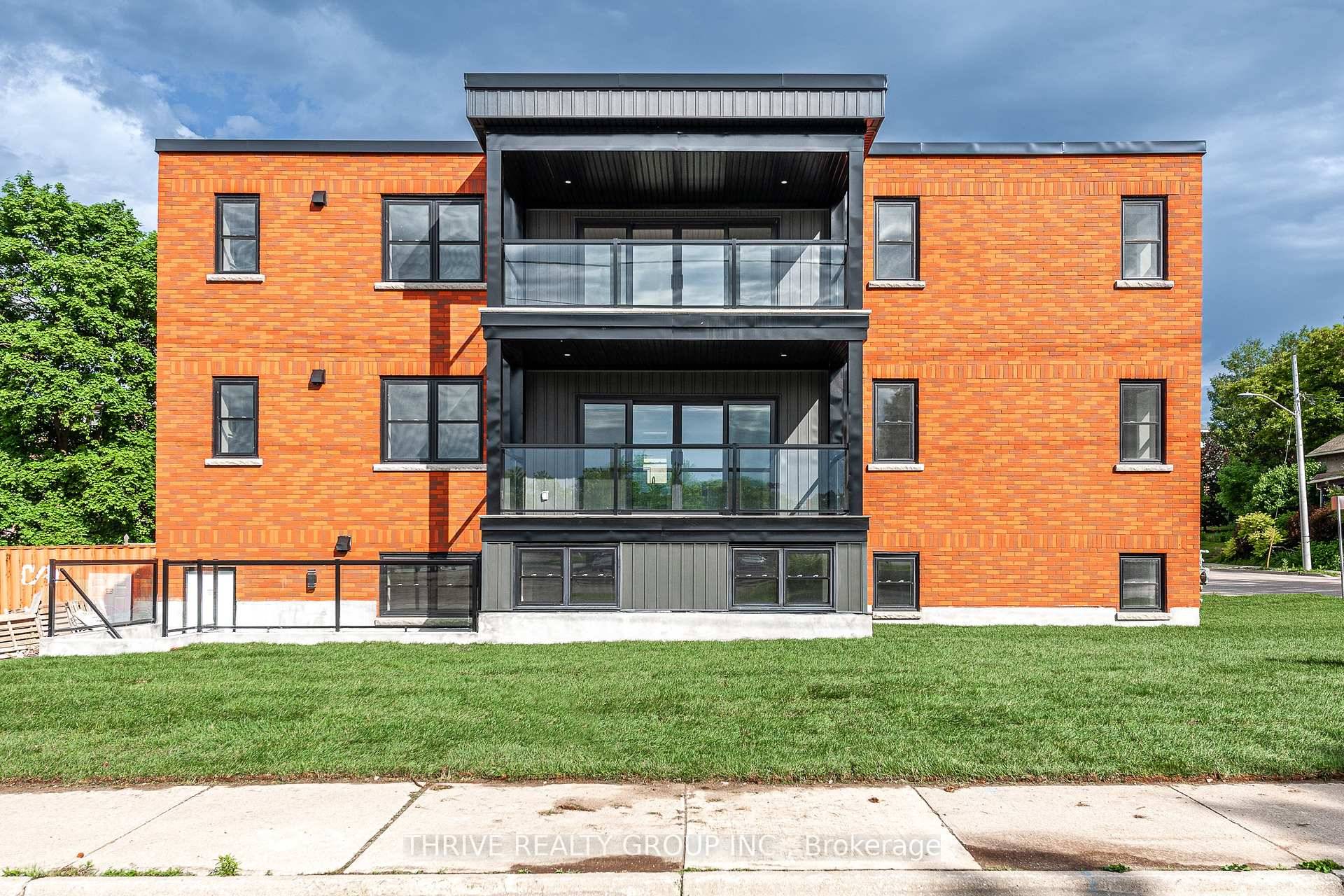 This 2 bedroom, 2 full bath, charming condo offers the best of Stratford living affordable, elegant, and perfectly positioned to enjoy all the attractions the area has to offer.