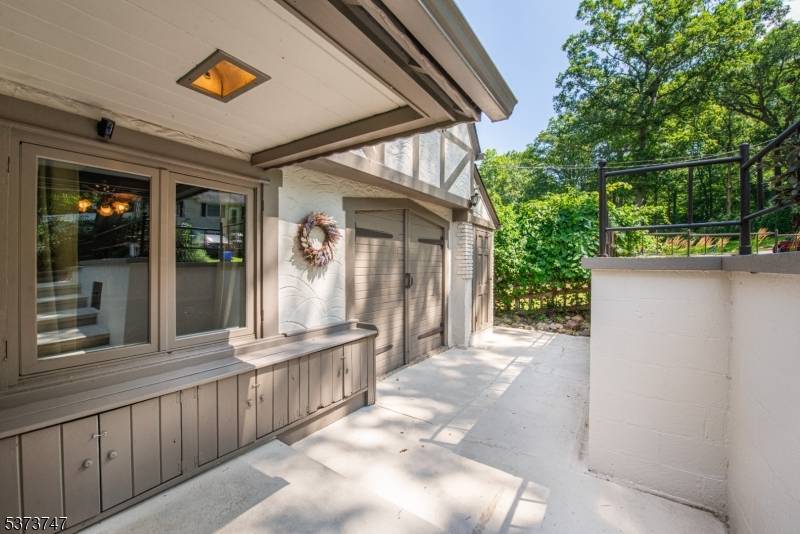 WELCOME TO THE LAKE OVERFLOWING WITH CHARM CHARACTER, THIS COZY LAKE LAKEFRONT OFFERS BREATHTAKING VIEWS AND THE PERFECT BALANCE OF RELAXATION RECREATION.