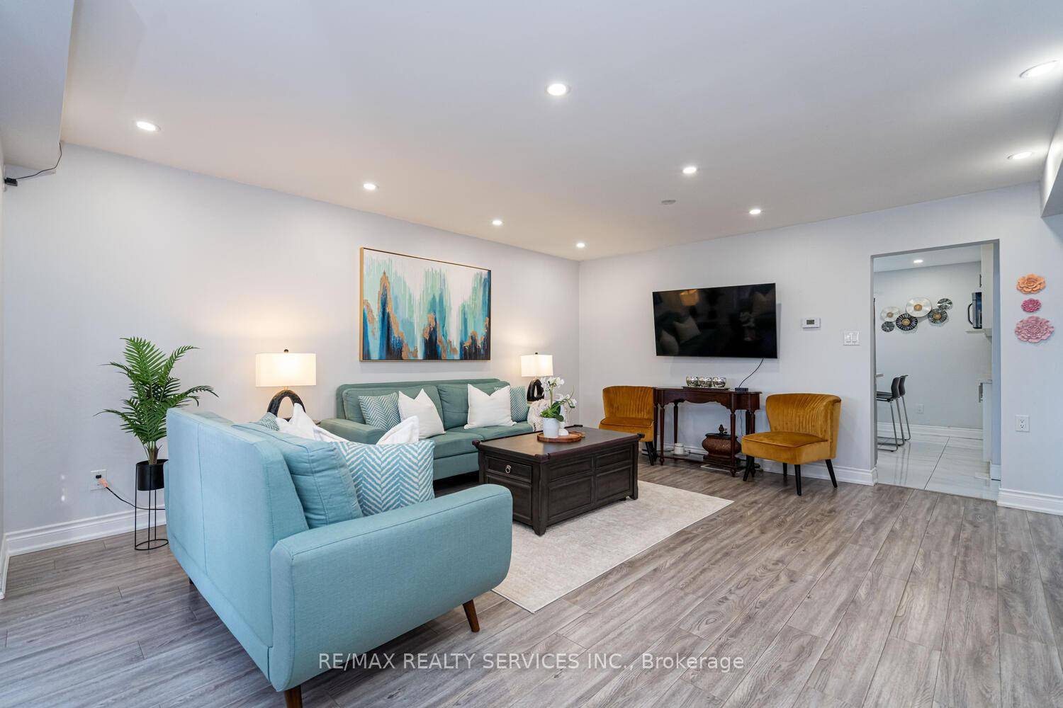 Fully Renovated Semi Detached Gem in Prime Pickering.