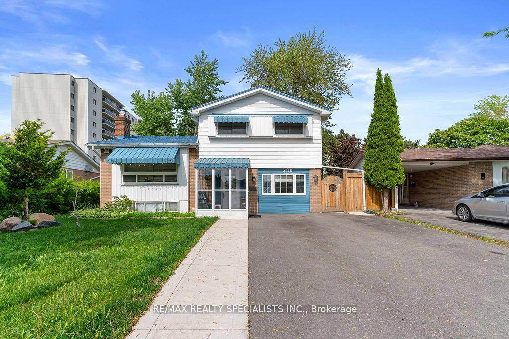 Beautifully upgraded detached home in sought after Peel Village !